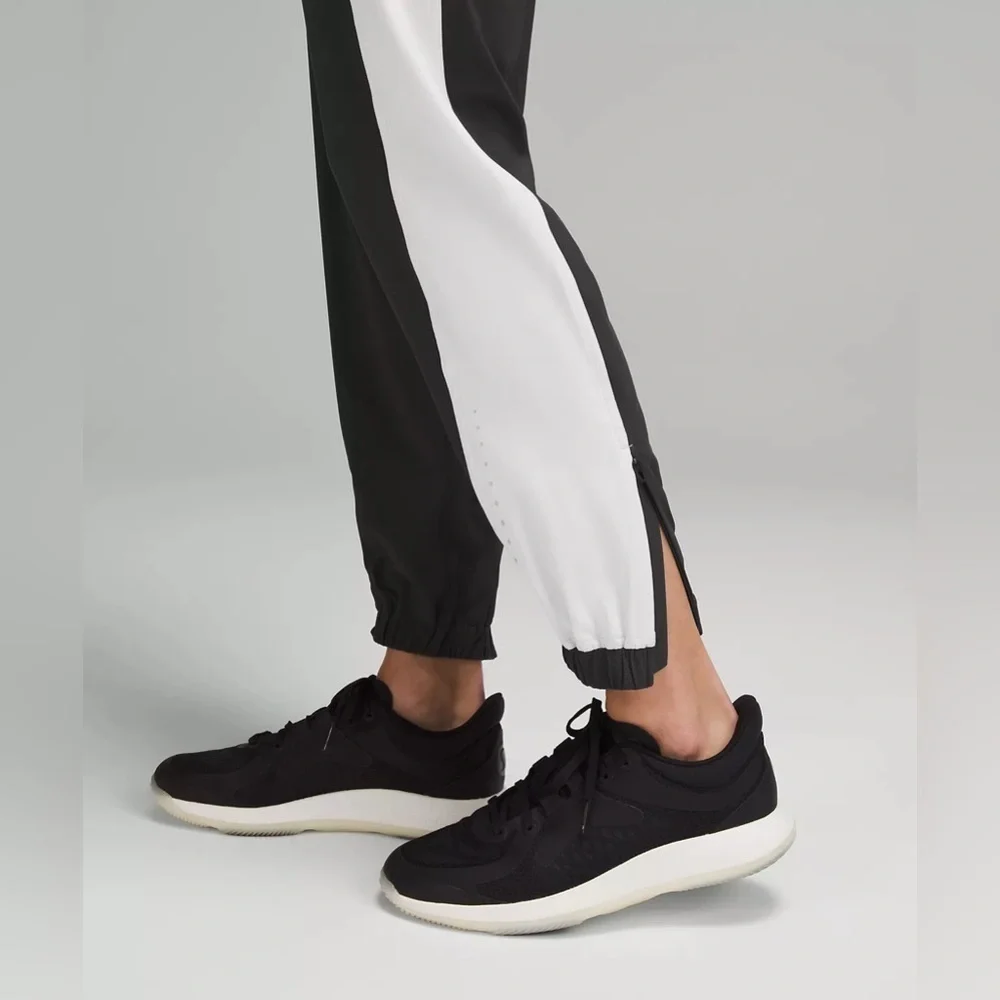 NEW Lululemon High-Rise Jogger